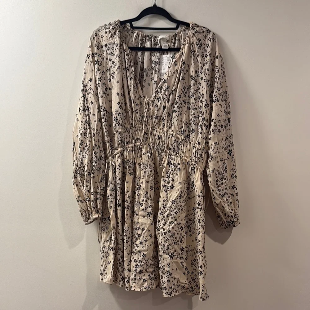 H&M Brown and Cream Plunge Neck Bishop Sleeve Sundress